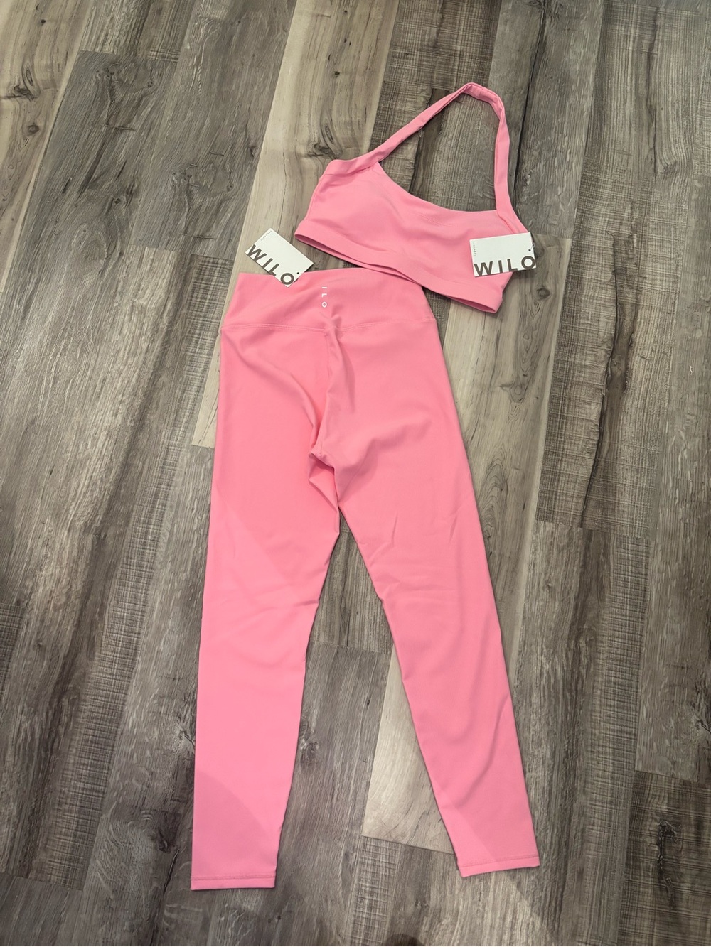 Wilo Pink Athletic Leggings & Halter Sports Bra Set